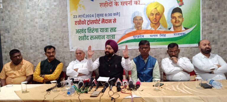 Jamshedpur Exclusive : ਭਾਰਤ ਦਾ ਇਹ ਸਿੱਖ ਸ਼ਖਸ ਕੱਢਦਾ ਹੈ ਦੇਸ਼ ਤੇ ਸਬਤੋਂ ਵੱਡੀ ਤਿਰੰਗਾਂ ਯਾਤਰਾ, ਕੀ ਹੈ ਮਕਸਦ, ਤੁਸੀਂ ਵੀ ਜਾਣੋ, ਦੇਖੋ – Video