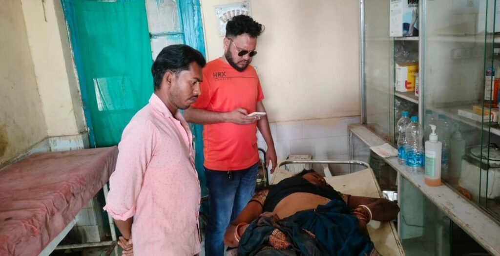 Jamshedpur : भांजी के रिश्ते के लिए जा रहे बाइक सवार दुर्घटना का हुए शिकार, महिला की मौत