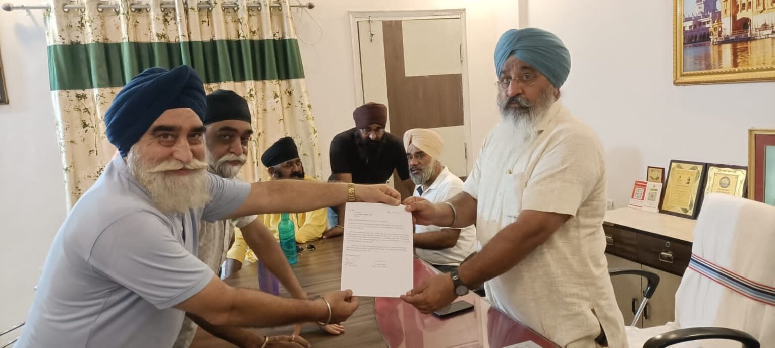 Jamshedpur Gurudwara : रिफ्यूजी कॉलोनी गुरुद्वारा का चुनाव कराने की सीजीपीसी से मांग, पांच मेंबरी बनाई जाये