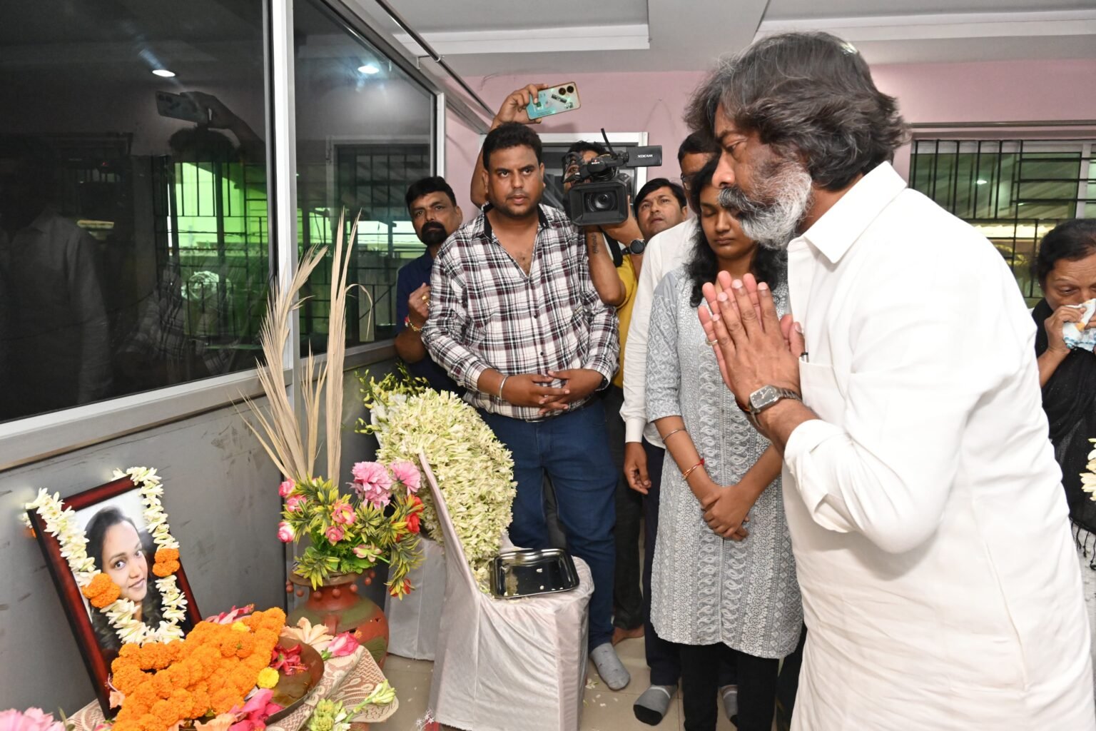 Jamshedpur : मुख्यमंत्री हेमन्त सोरेन ने पूर्व सांसद की दिवंगत पुत्री को दी भावभीनी श्रद्धांजलि