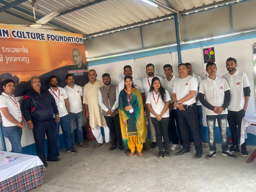 Jamshedpur : ब्रिंग बैक इंडियन कल्चर फाउंडेशन ने स्व. रतन टाटा के जयंती पर विशेष सभा का किया आयोजन