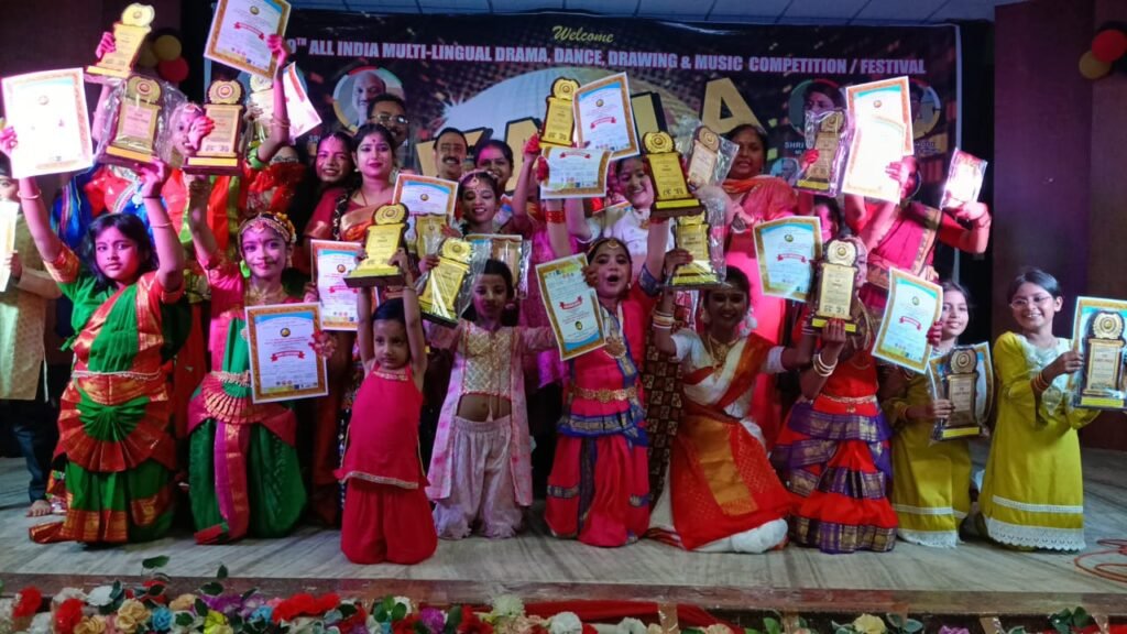 Giridih : स्मार्ट ड्रीम अकैडमी के बच्चों ने धनबाद में आयोजित राष्ट्रीय प्रतियोगिता में रचा इतिहास, सभी के सभी प्रतिभागियों ने पाया पदक