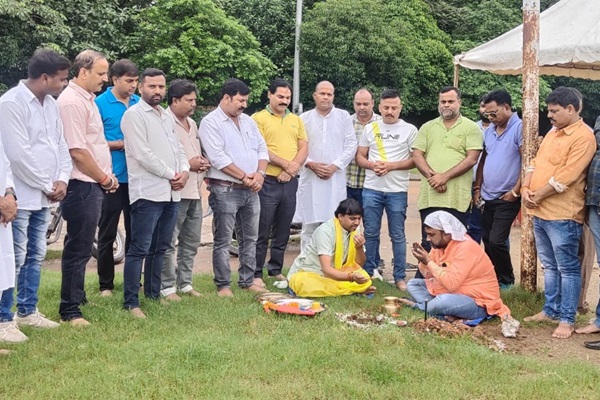 Jamshedpur : शिवभक्तों को भक्ति रस में सराबोर करेगा नीलकंठ महादेव संघ का नौवां भजन संध्या और महा भंडारा