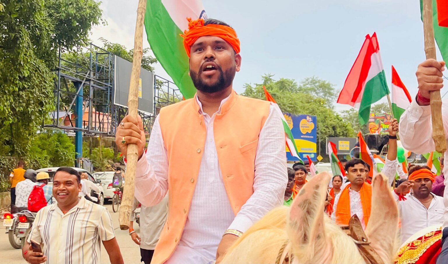 Jamshedpur : भाजयुमो की भव्य तिरंगा यात्रा में उमड़ा जनसैलाब, गूंजा – भारत माता की जय