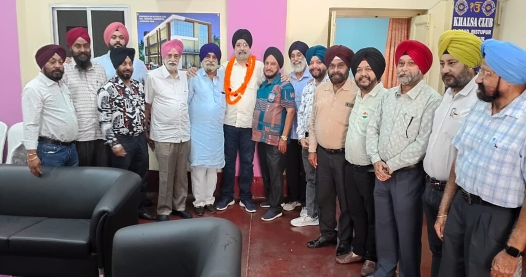 Jamshedpur : भगवंत सिंह रूबी पुनः खालसा क्लब के प्रधान बने