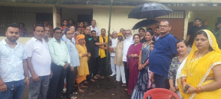 Jamshedpur : बर्मामाइंस ईस्ट प्लांट बस्ती – भूमि पूजन के साथ दुर्गापूजा पंडाल का निर्माण शुरू, 2020 से जारी है पूजा