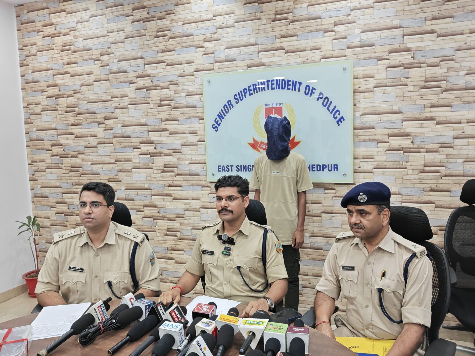 Jamshedpur Police : कदमा में भानु माझी गैंग का सदस्य हथियार के साथ गिरफ्तार