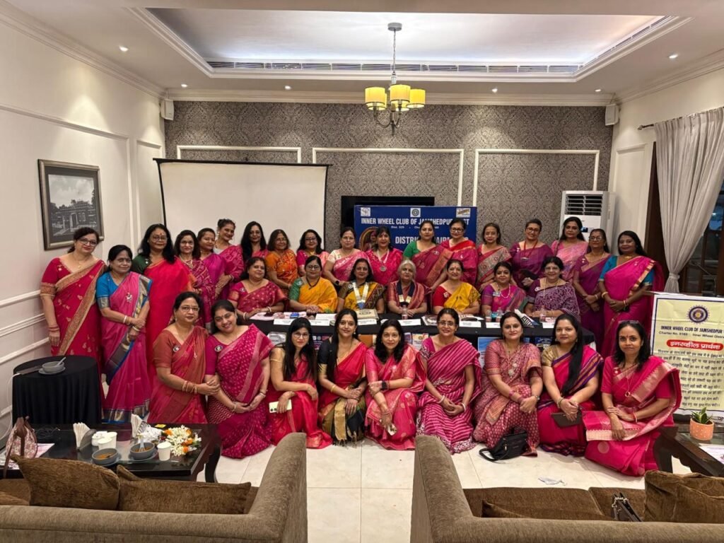 Jamshedpur : डिस्ट्रिक्ट चेयरमैन विज़िट, इनर व्हील क्लब ने पटमदा में किये कई उल्लेखनीय कार्य