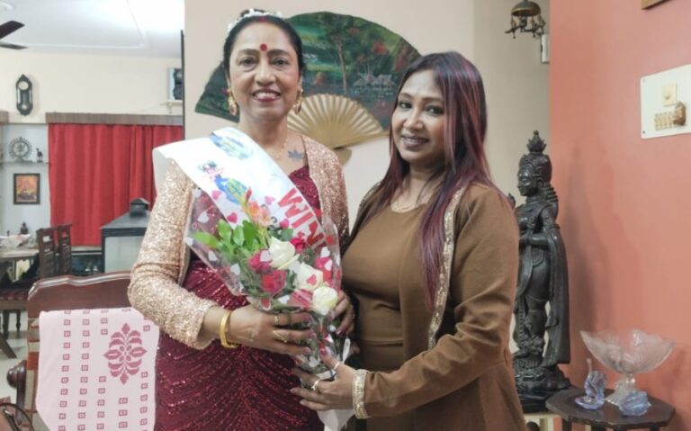 Jamshedpur : 63 वर्ष की उम्र में तंद्रा रेहल का जलवा, दिल्ली के मिसेज इंडिया फैशन शो में जमशेदपुर की ‘ग्रेसफुल क्वीन’ बनीं प्रेरणा की मिसाल