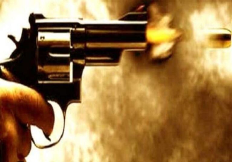 Breaking : अपराधियों और पुलिस के बीच मुठभेड़, हरेराम सिंह के घर पर फायरिंग करने का आरोपी घायल