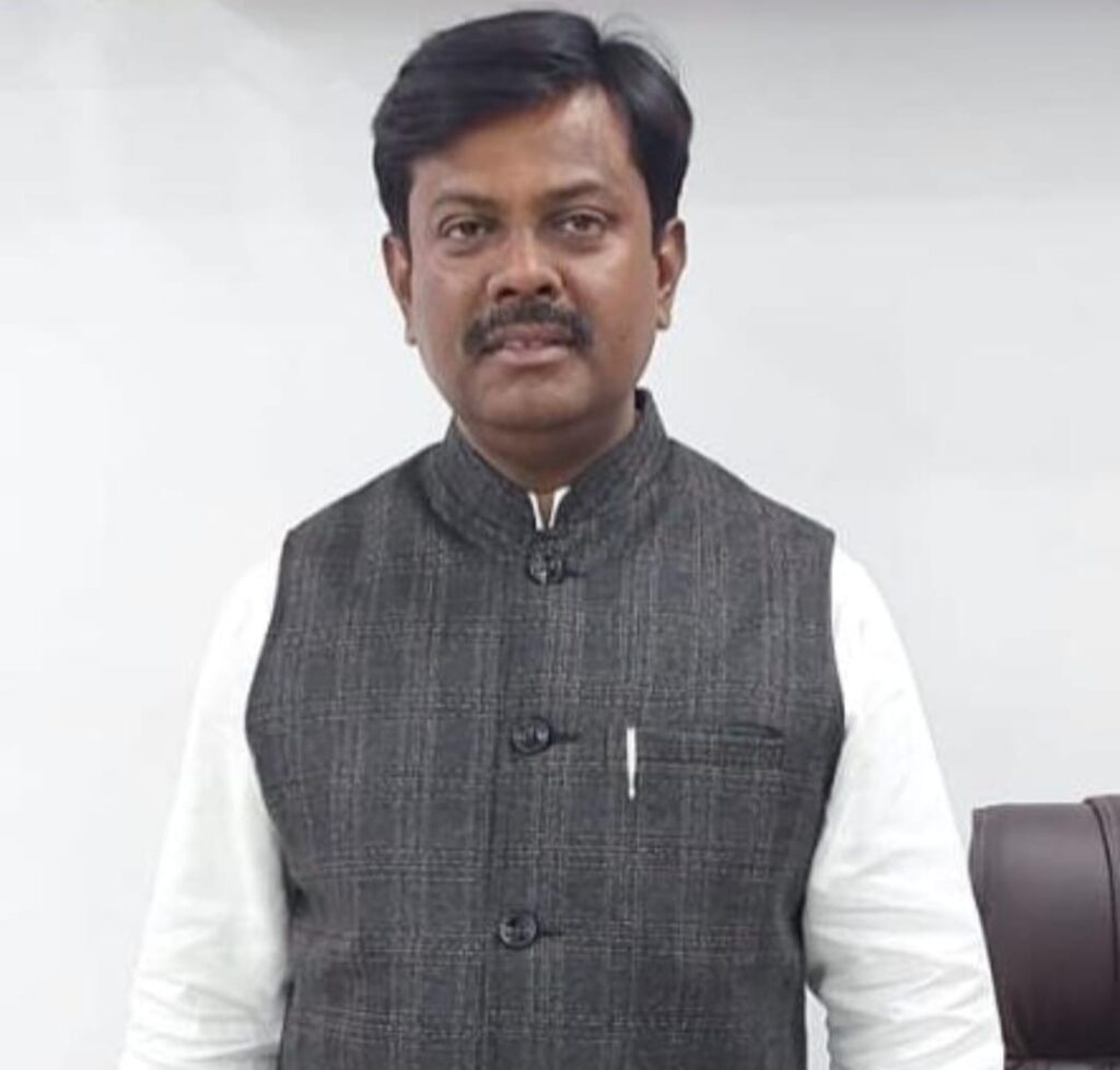 Jamshedpur : बिहार की जनता ने जाति-आधारित राजनीति को नकारते हुए सुशासन और स्थिर सरकार के पक्ष में ऐतिहासिक जनादेश दिया : दिनेश कुमार