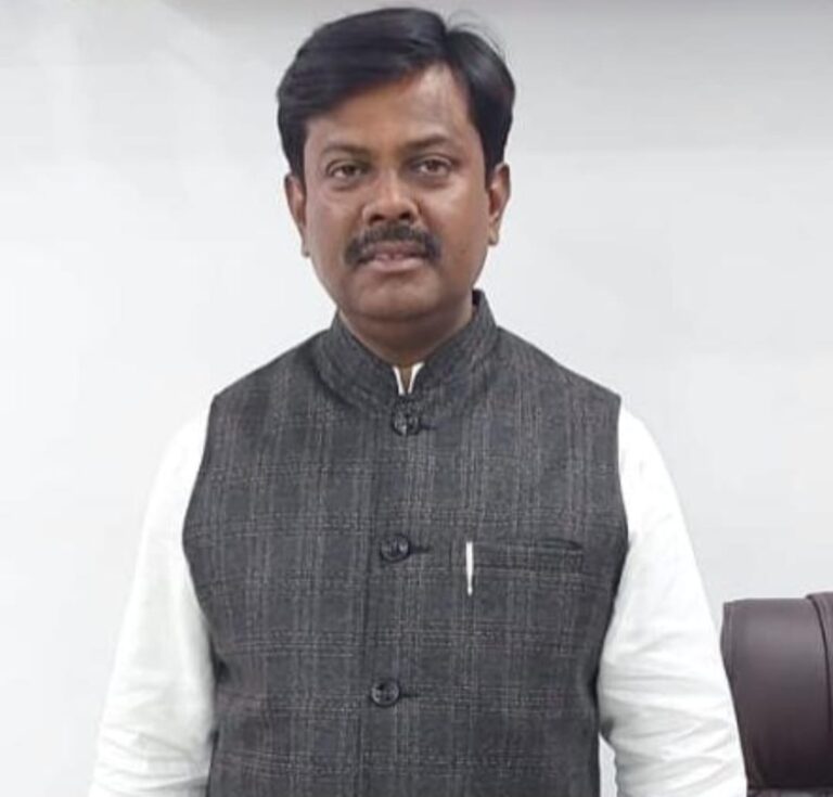 Jamshedpur : बिहार की जनता ने जाति-आधारित राजनीति को नकारते हुए सुशासन और स्थिर सरकार के पक्ष में ऐतिहासिक जनादेश दिया : दिनेश कुमार