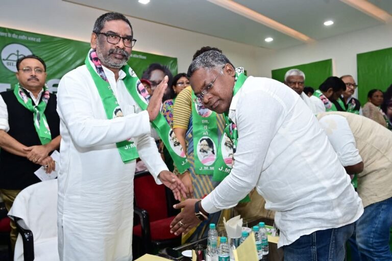 Ghatshila Election : झारखंड में चुनाव हो तो हेमंत सोरेन का जवाब नहीं