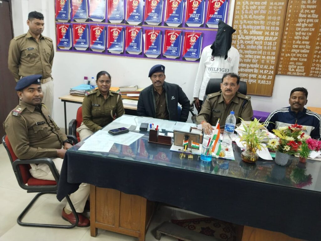 Jamshedpur Police: गोलमुरी नामदाबस्ती में 21 पुड़िया ब्रॉउन शुगर के साथ शुभम गिरफ्तार