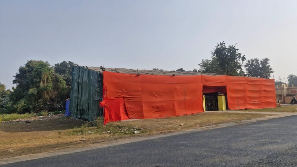 Jamshedpur block : राष्ट्रपति आगमन के दौरान भी क्यों गुलजार रहा यह टेंट, वरीय अधिकारियों के लिए बड़ा सवाल?