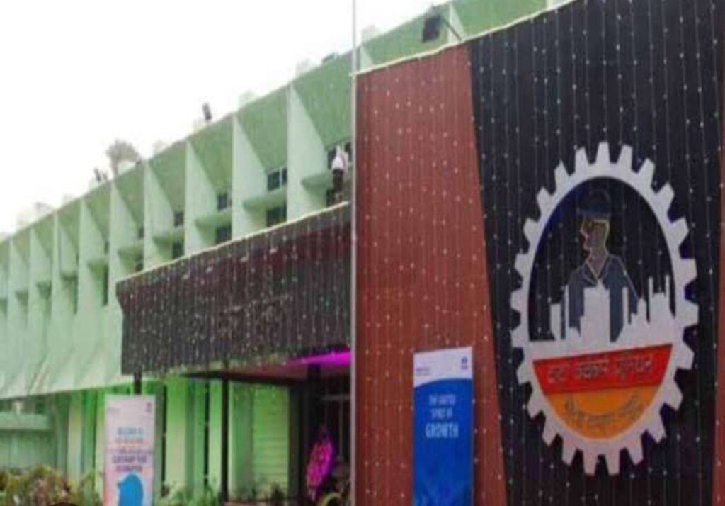 Jamshedpur : टाटा वर्कर्स यूनियन : माल महाराज का, मिर्जा खेले होली