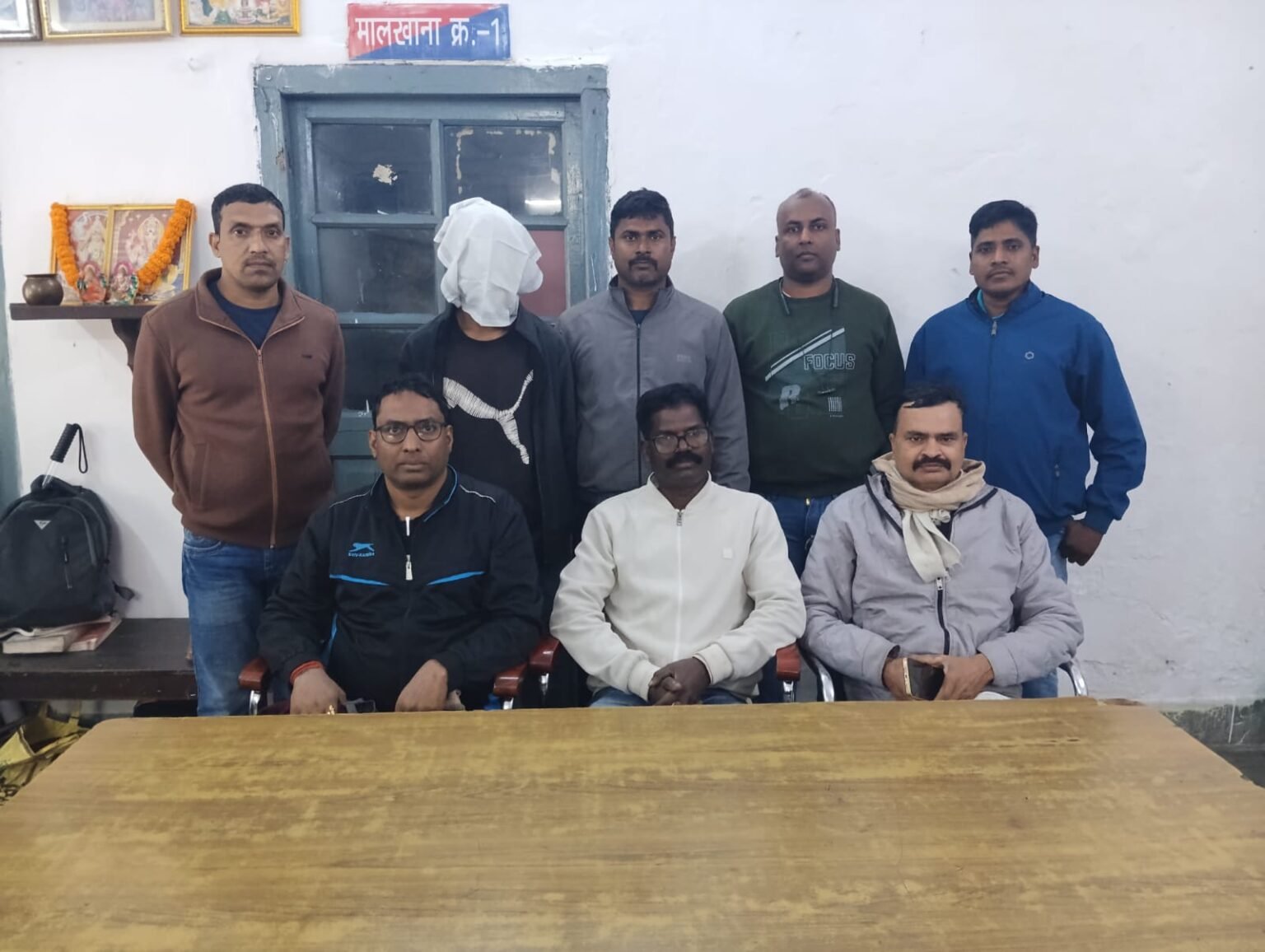 Tatanagar : प्लेटफार्म संख्या दो में यात्री से लूट, चाकू से किया हमला, आरपीएफ उड़न दस्ता दल ने एक को पकड़ा