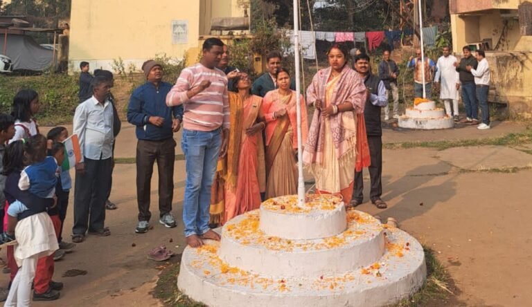 Jamshedpur : भारतीय मजदूर संघ के कार्यालयों में रही गणतंत्र दिवस की धूम