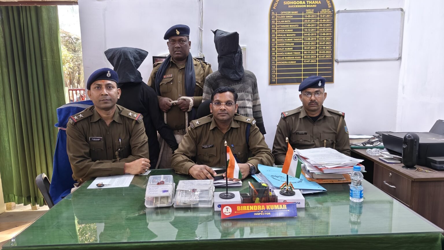 Jamshedpur Police : केवल शराब दुकानों को निशाना बनाने वाले आदित्यपुर के दो चोर गिरफ्तार