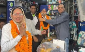 Jamshedpur : बलबीर कौर को पदयात्रा के दौरान मिल रहा भारी जन समर्थन