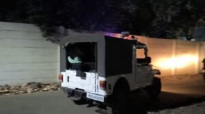 Jamshedpur Crime : सिदगोड़ा में महिला से चेन छिनतई, हवाई फायरिंग कर भागे बदमाश