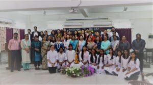 Jamshedpur : शिक्षकों को छात्रों में वैज्ञानिक दृष्टिकोण विकसित करना चाहिए : डॉ जूही, डीबीएमएस कॉलेज में साइंस क्लब ने मनाया विज्ञान दिवस