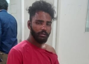 Jamshedpur : नीलडीह ब्रिज के पास नामदाबस्ती के चेसिस चालक पर चापड़ से हमला, 15-20 युवकों ने दिया घटना को अंजाम