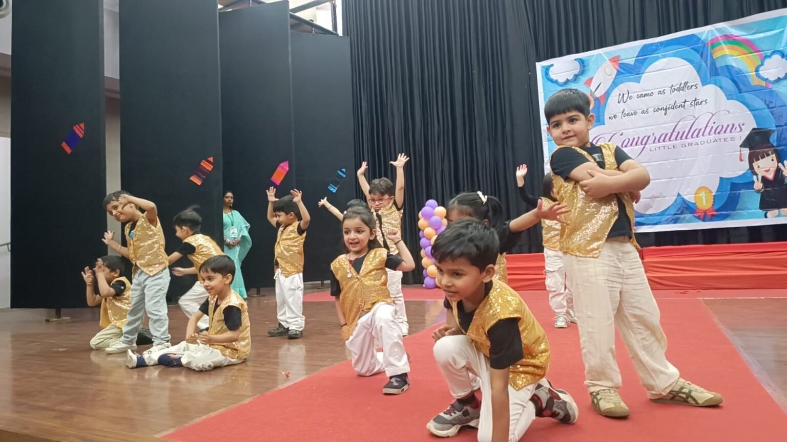 Jamshedpur : ग्रीनफील्ड संस्कारशाला का ग्रेजुएशन समारोह संपन्न, नन्हें बच्चों ने मोहा मन