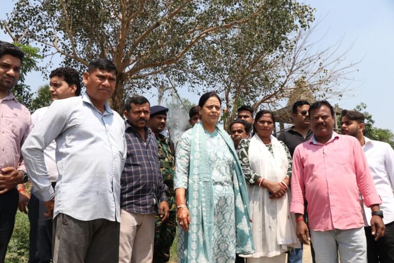 Jamshedpur : चैत्र छठ व रामनवमी को लेकर मेयर ने किया निरीक्षण, दिए दिशा निर्देश