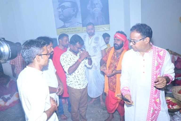 Potka : मुर्गाघुटू में बासंती पूजा के अष्टमी पर उमड़ी श्रद्धालुओं की भीड़