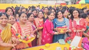 Giridih : महिलाओं ने धूमधाम के साथ की गणगौर पूजा, जीणमाता मंगल पाठ समिति ने किया आयोजन