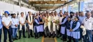 Jamshedpur : टाटा मोटर्स के फाइनल डिवीजन में सम्मान समारोह आयोजित