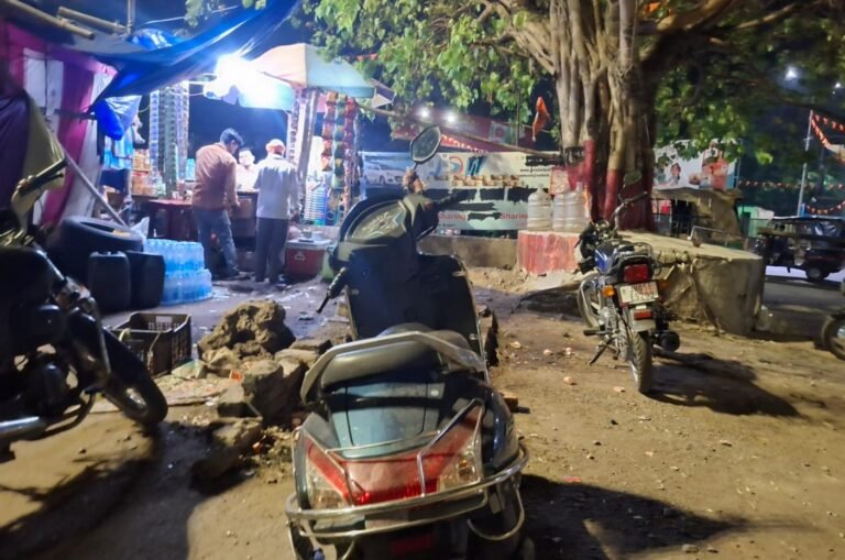 Tatanagar Station : पार्किंग में अवैध दुकान भी वाणिज्य विभाग्य की मेहरबानी