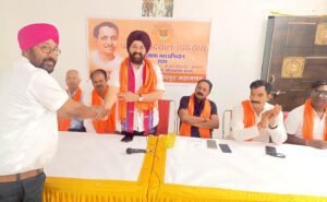 Jamshedpur : “राष्ट्र प्रथम” के विचार के साथ निरंतर कार्य करना ही भाजपा कार्यकर्ताओं की ताकत है : अमरप्रीत सिंह काले