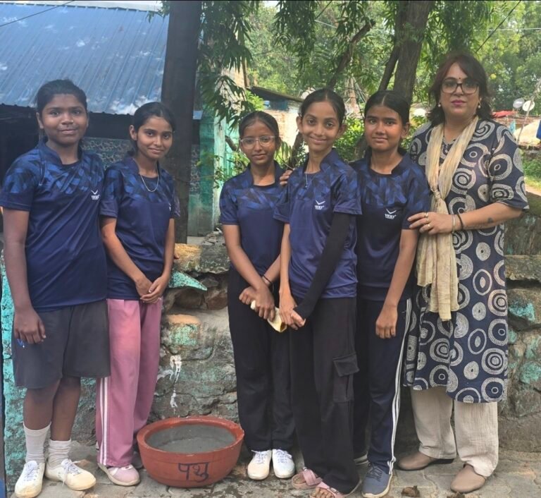 Jamshedpur : डीसीएम स्कूल ऑफ एक्सीलेंस के विद्यार्थियों ने दिया संवेदनशीलता और करुणा का संदेश