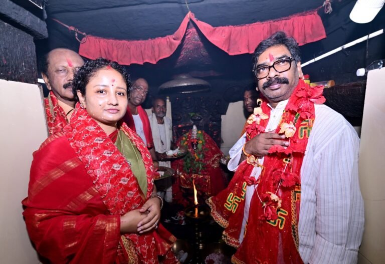 Jharkhand politics : झारखंड में राज्यसभा चुनाव से पहले सियासी तापमान चरम पर, झामुमो-कांग्रेस गठबंधन की परीक्षा