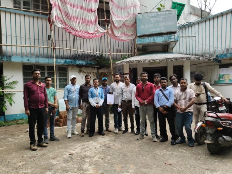 Dumka : पत्रकारों की विभिन्न मांगों को लेकर AISMJWA दुमका जिला इकाई ने उपायुक्त एवं पुलिस अधीक्षक को सौंपा ज्ञापन