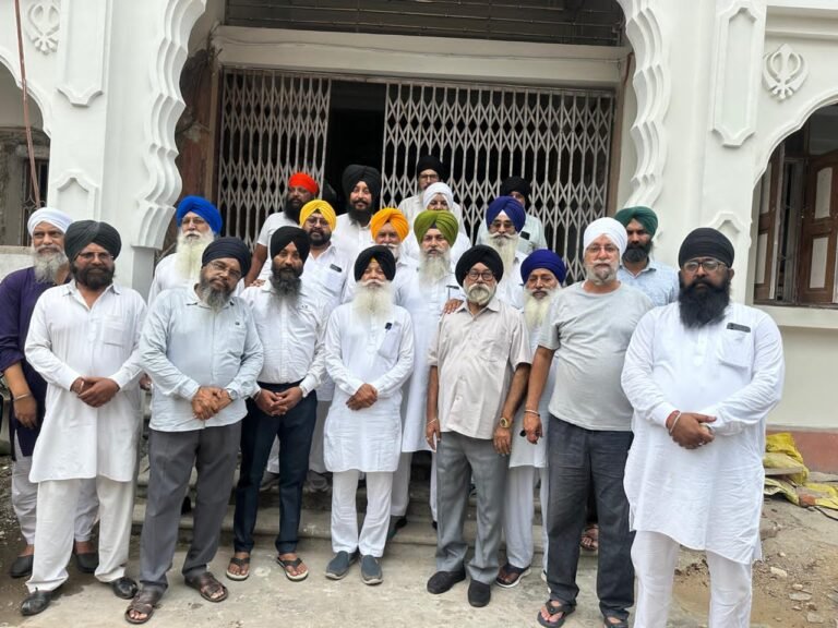 Jamshedpur : टिनप्लेट गुरुद्वारा के प्रधान सुरजीत खुशीपुर ने जम्बो कमेटी बनाई, तीन कार्यकारी अध्यक्ष रखे