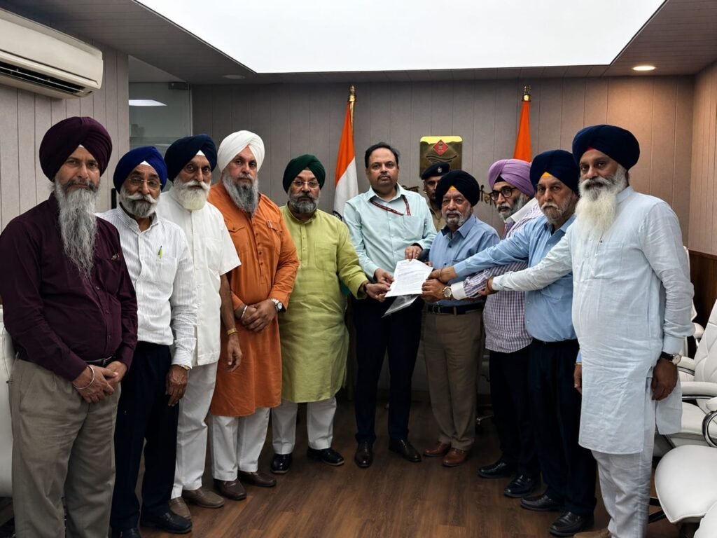Uttarakhand : ਕਰਣਪ੍ਰਯਾਗ ਕਾਂਡ- ਨਿਹੰਗ ਸਿੰਘਾਂ ਦੇ ਹੱਕ ‘ਚ ਡਟੇ ਸਰਨਾ, ਧਾਮੀ ਸਰਕਾਰ ਨੂੰ ਸੌਂਪਿਆ 5 ਨੁਕਤੀ ਮੈਮੋਰੈਂਡਮ; ਇਨਸਾਫ਼ ਦੀ ਕੀਤੀ ਮੰਗ