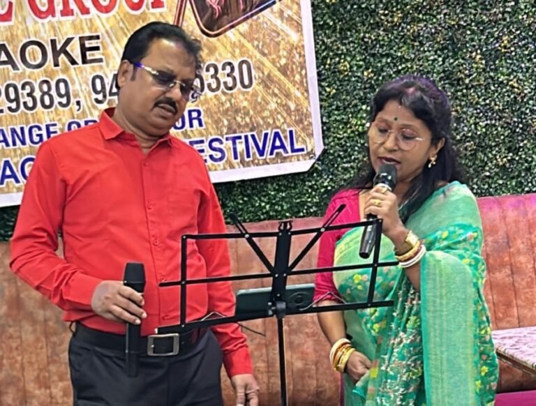 Jamshedpur : साकची में सुर संगम के बैनर तले भव्य संगीत संध्या का हुआ आयोजन, 19 कलाकारों ने बांधा समां